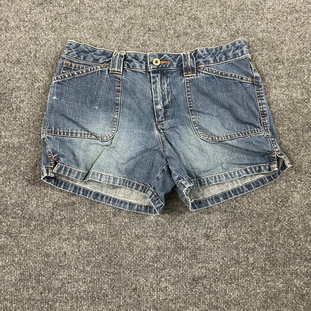 Old Navy Denim Shorts Womens Size 6 Blue Low Rise Cotton Patch Pocket Casual